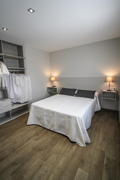 Apartamentos Andrín Habitación foto